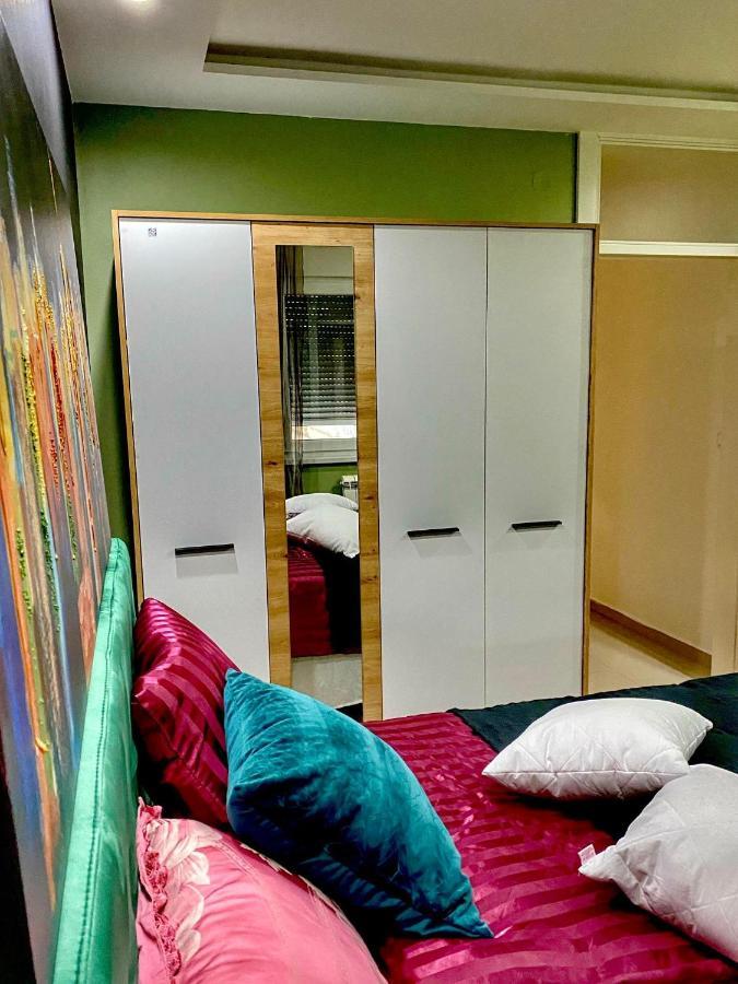 Apartman Diana Sremska Mitrovica Buitenkant foto