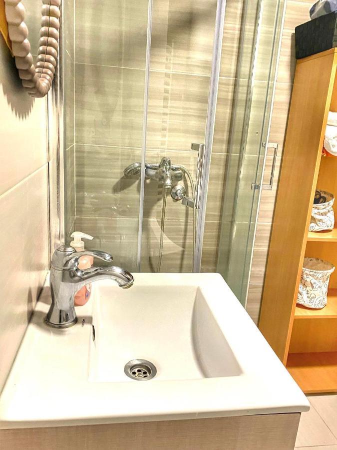 Apartman Diana Sremska Mitrovica Buitenkant foto