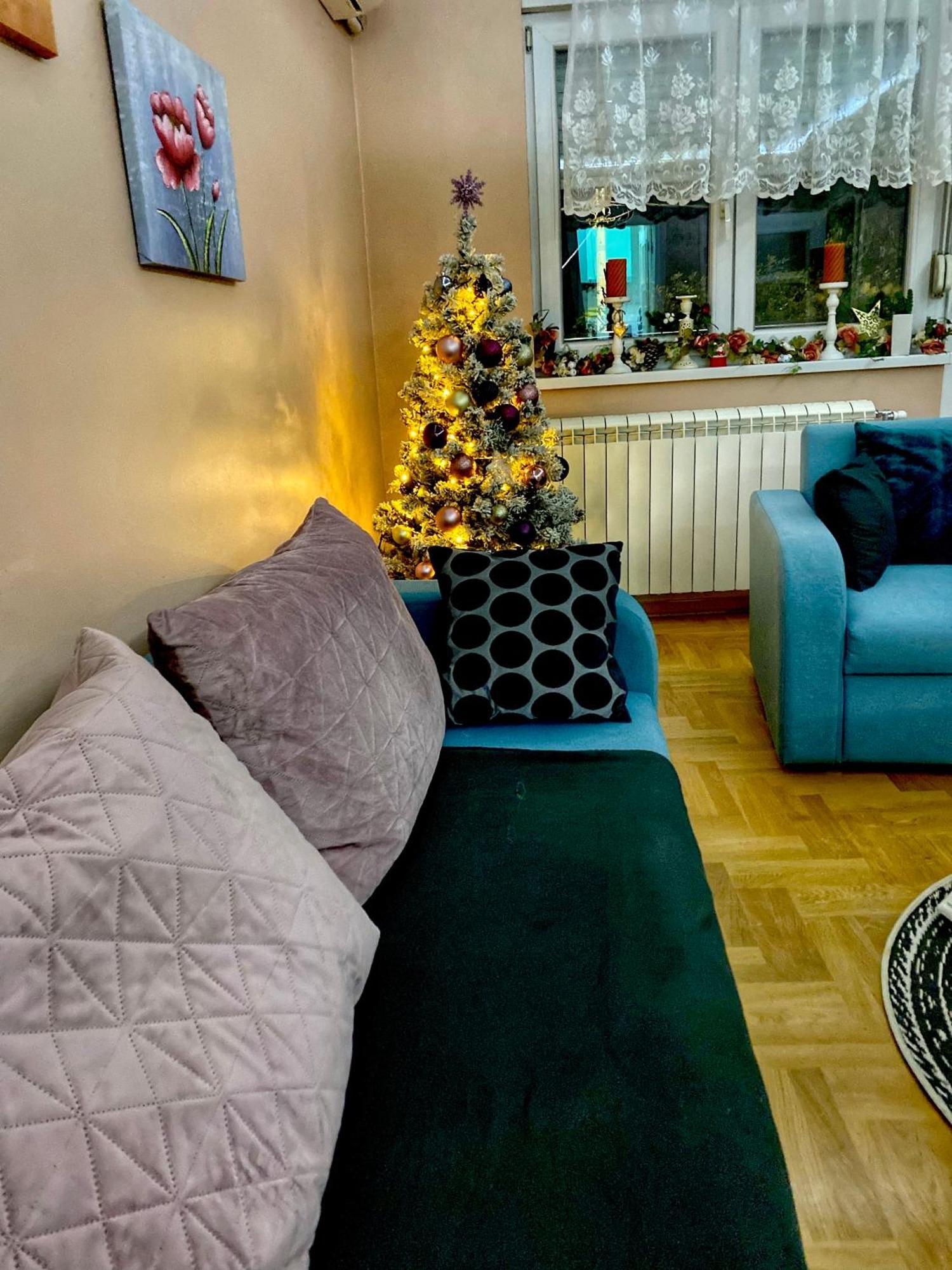 Apartman Diana Sremska Mitrovica Buitenkant foto