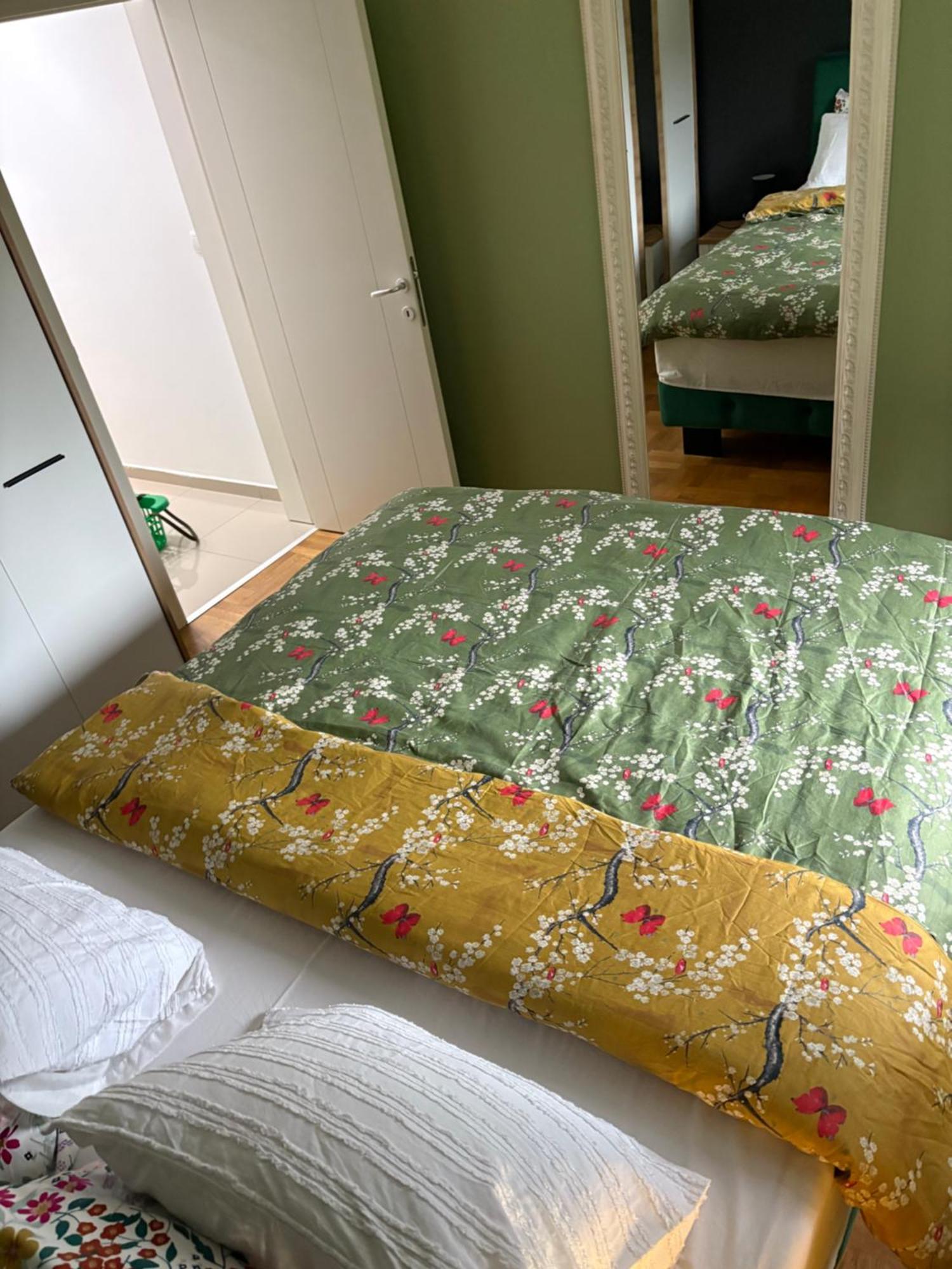 Apartman Diana Sremska Mitrovica Buitenkant foto